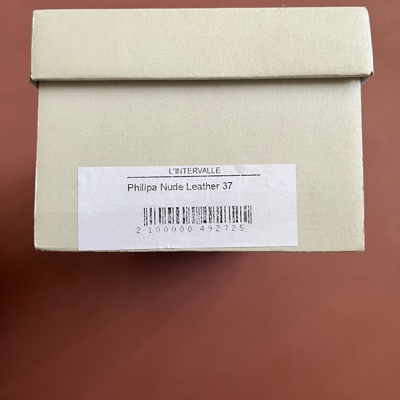 Beige heels - Picture 6 of 6